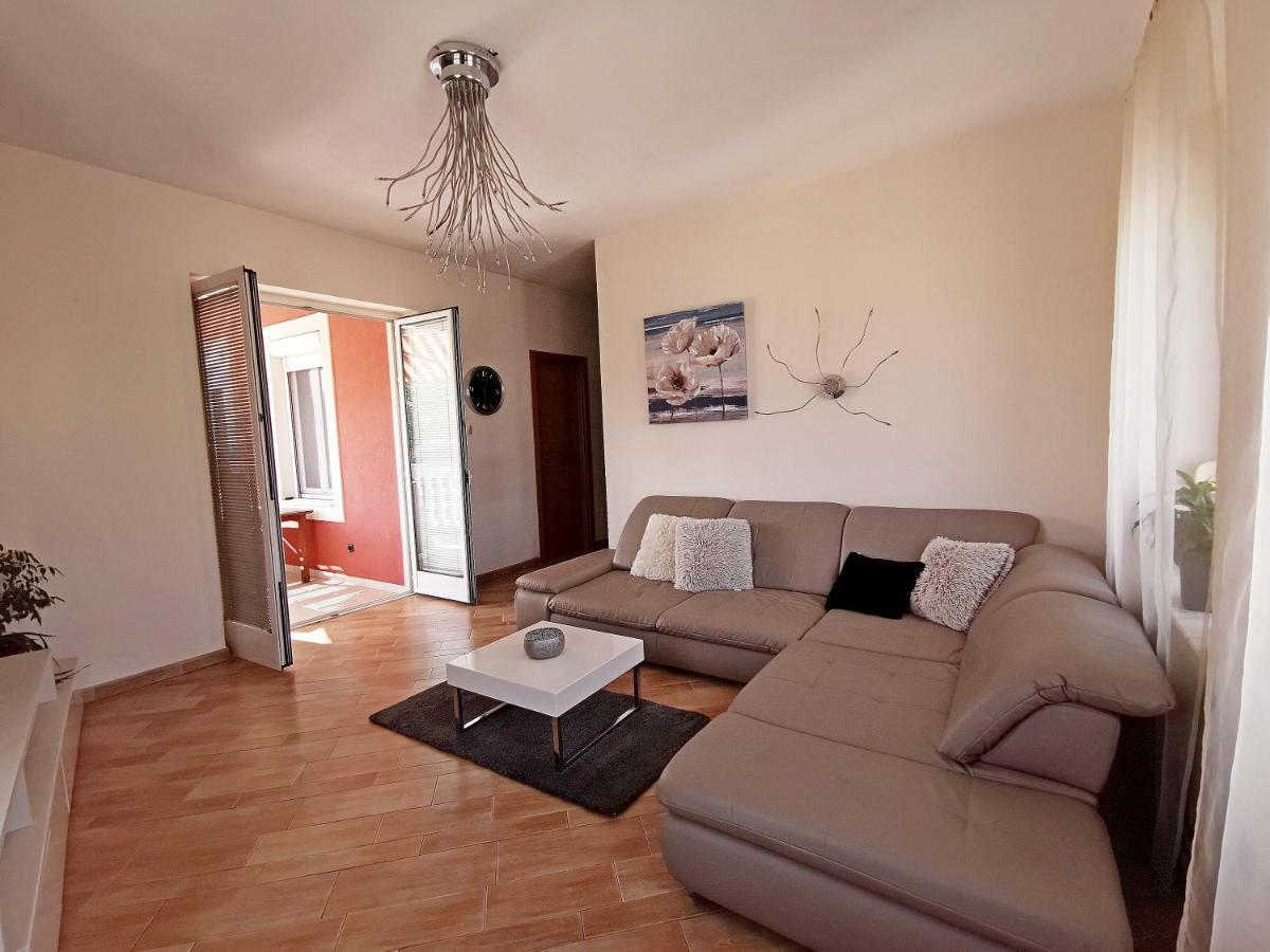 Golden View Apartment Rijeka Exterior photo